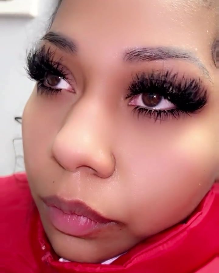 Close-up of a dramatic lash set